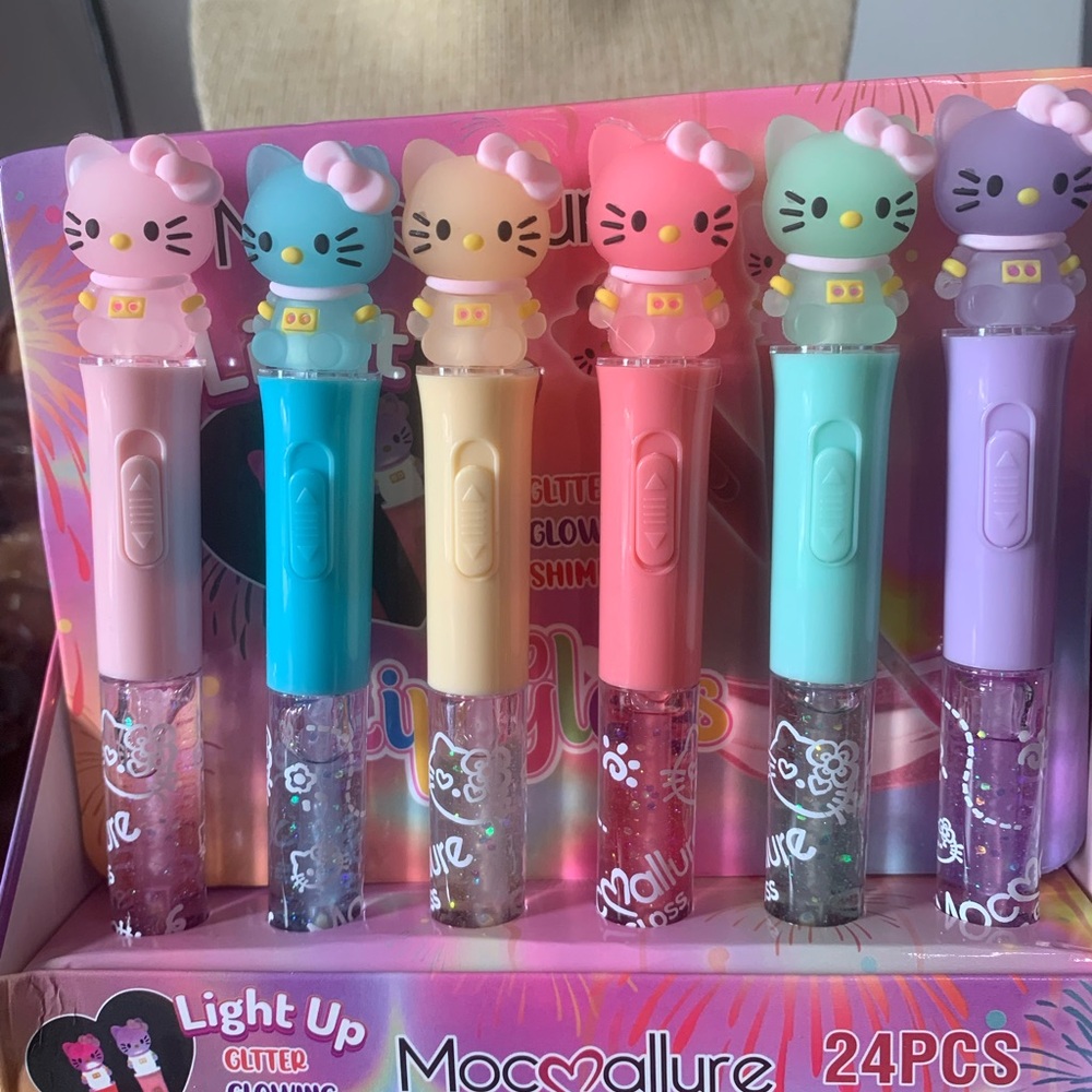 Hello Kitty Light Up Lip Gloss Set of 3